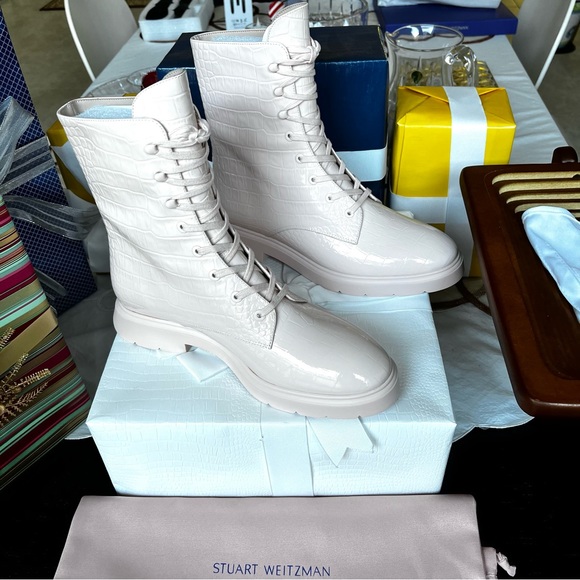 🔥AUTHENTICATED Stuart Weitzman Mckenzee Bootie - Picture 2 of 5
